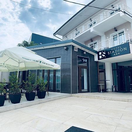 Hotel Stadion Орадя Екстер'єр фото